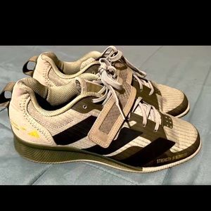 adidas Unisex Adipower Weightlifting 3 Cross Trainer, Silver